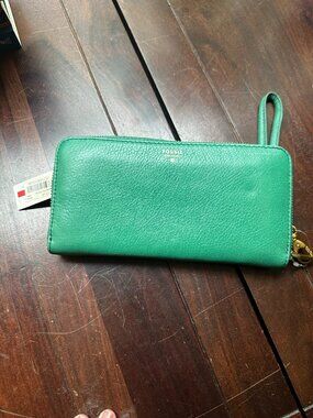 Fossil Zip-Around Wristlet Wallet Teal Green Pebbled Leather Gold Hardware NWT